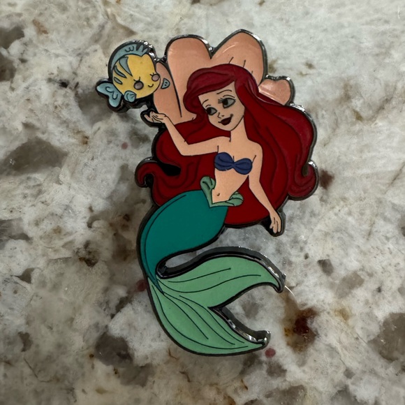 Disney Loungefly Princess Sidekicks Mystery Pin, Ariel & Flounder - Picture 2 of 4